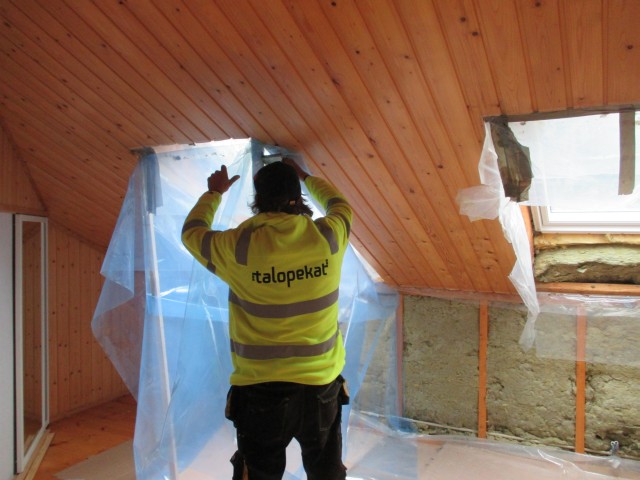 Ikkunat Pihla-mallistosta ja ikkunoiden asennus Talopekoilta pääkaupunkiseudulla Ikkunat Pihla-mallistosta ja ikkunoiden asennus Talopekoilta pääkaupunkiseudulla